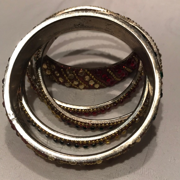 COPY - Bracelet set of 5. Gold,green,red - Picture 5 of 5